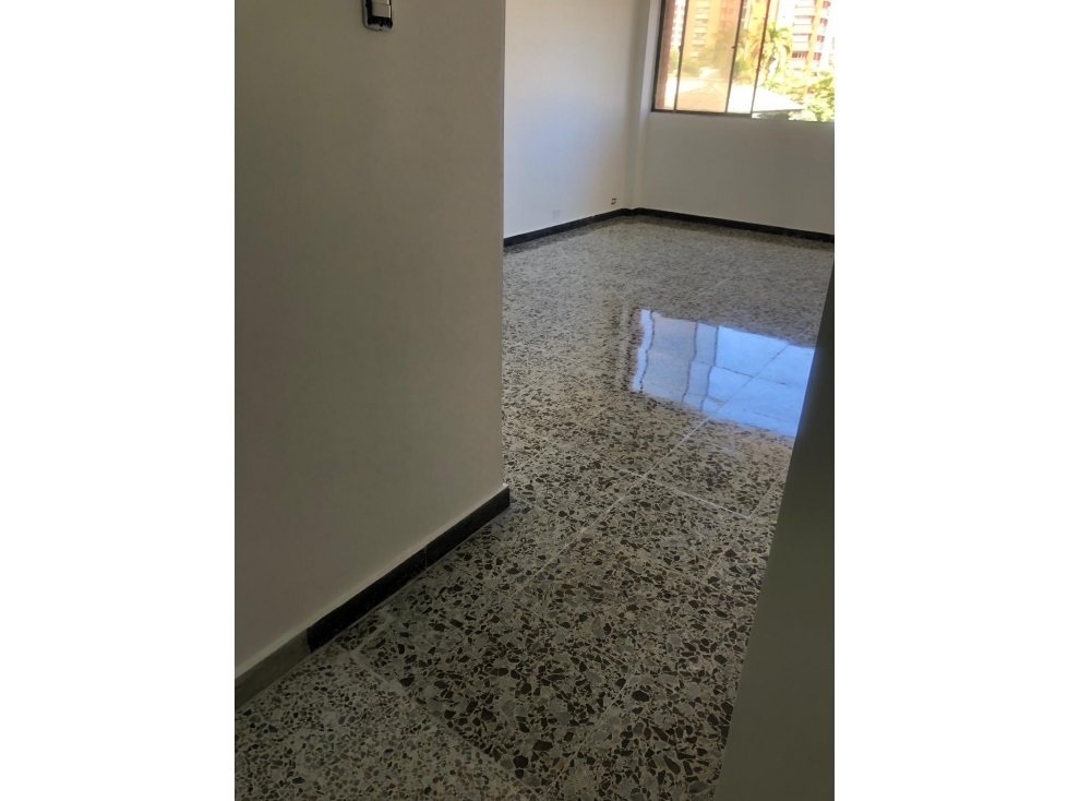 SE VENDE APARTAMENTO EN ALTO PRADO — foto 3