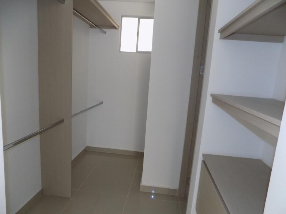 SE VENDE APARTAMENTO EN PORTAL DE GENOVES — foto 6