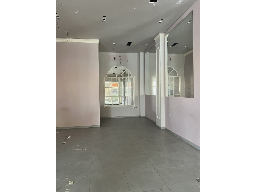 SE ARRIENDA LOCAL COMERCIAL EN VILLA CAMPESTRE