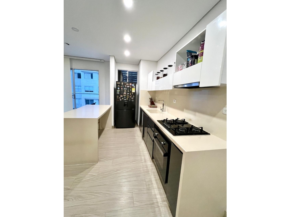 SE ARRIENDA APARTAMENTO EN PORTAL DE GENOVES — foto 3