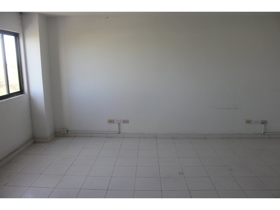 SE ARRIENDA CASA COMERCIAL EN LA MAGDALENA — foto 4