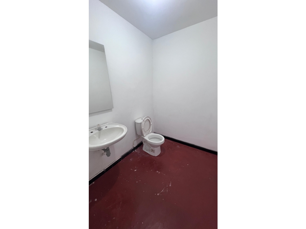 SE ARRIENDA CASA COMERCIAL EN EL PRADO — foto 4
