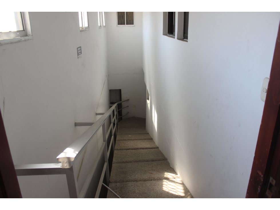 SE ARRIENDA CASA COMERCIAL EN LA MAGDALENA — foto 5