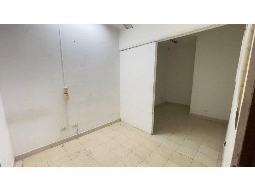 SE ARRIENDA O VENDE OFICINA OPORTUNIDAD — foto 4