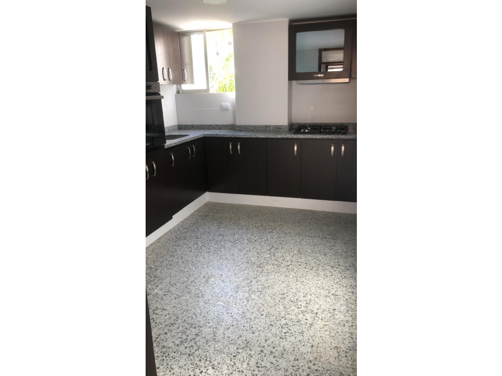 SE VENDE APARTAMENTO EN ALTO PRADO