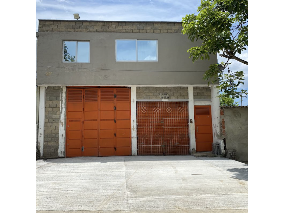 SE VENDE AMPLIA BODEGA DE DOS PISOS