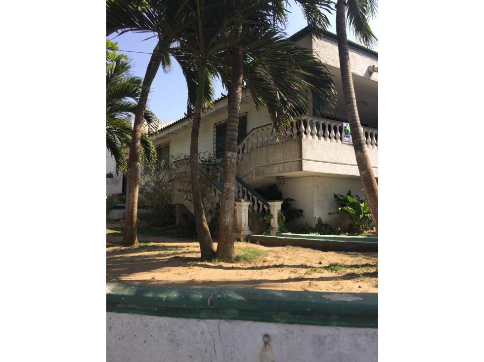 SE VENDE AMPLIA CASA EN LA CAMPIÑA — foto 2