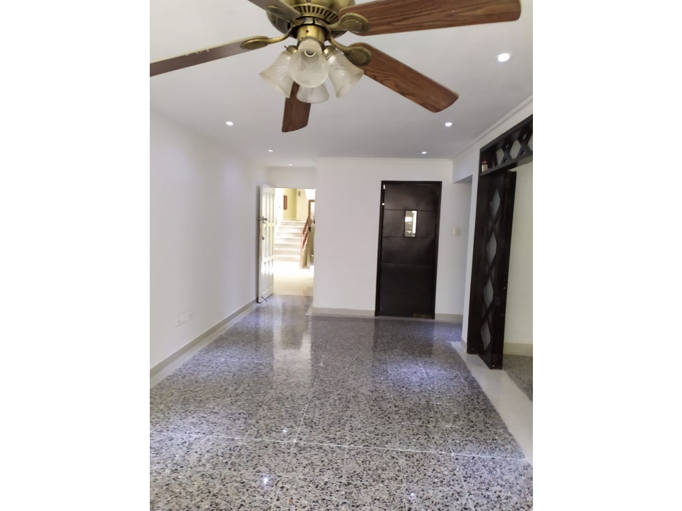 SE VENDE A APARTAMENTO - BARRIO RIOMAR — foto 6