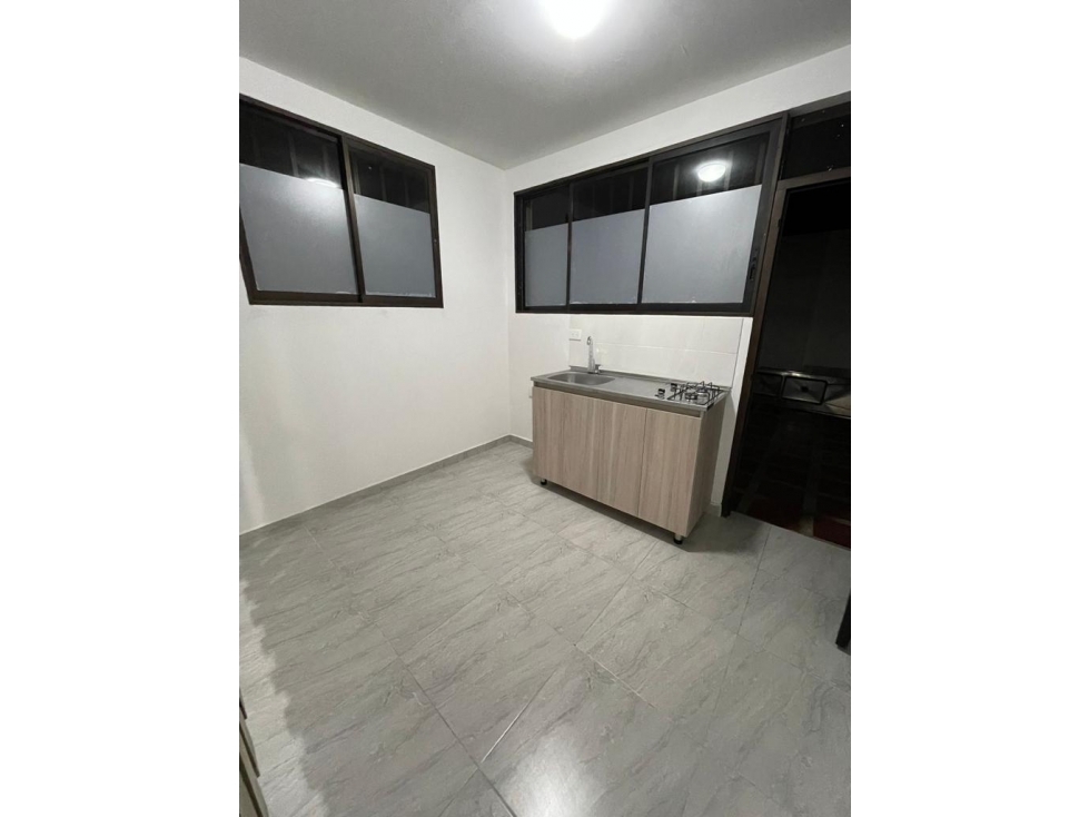 SE ARRIENDA APARTAESTUDIO EN EL BARRIO TABOR