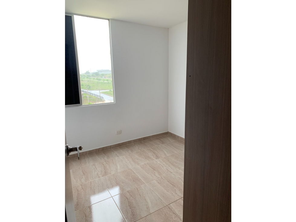 SE ARRIENDA APARTAMENTO EN ALAMEDA DEL RIO — foto 3