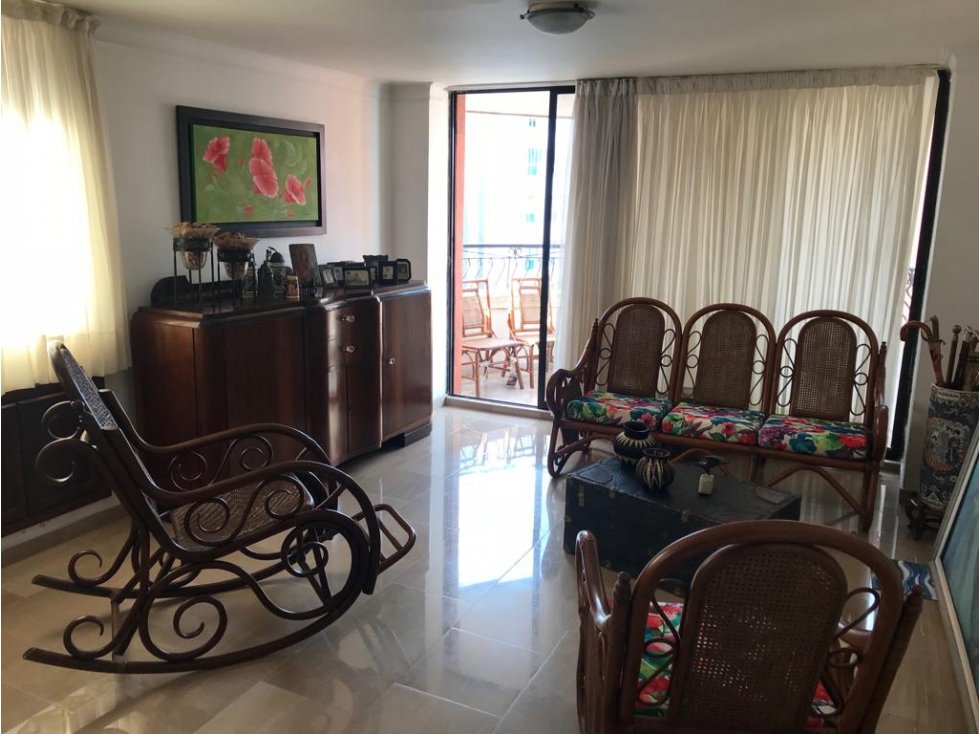 EN VENTA AMPLIO APTO EN ALTO PRADO — foto 2