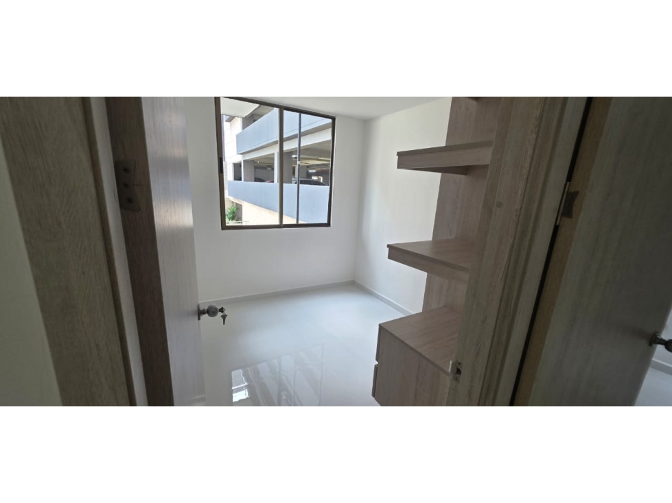 SE VENDE ESPECTACULAR APARTAMENTO EN PRIMER PISO RIO ALTO — foto 5