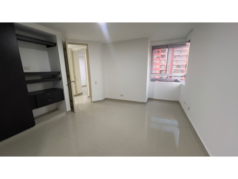SE ARRIENDA APARTAMENTO DE OPORTUNIDAD EN MIRAMAR — foto 6