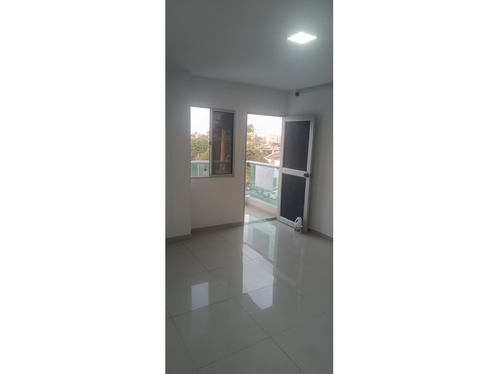 SE ARRIENDA HERMOSOS APARTAMENTO EN BARRIO RECREO — foto 3