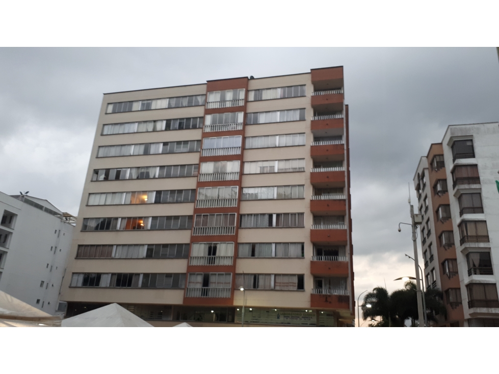 APARTAMENTO EDIFICIO SANTO DOMINGO PARQUE SUCRE ARMENIA Q