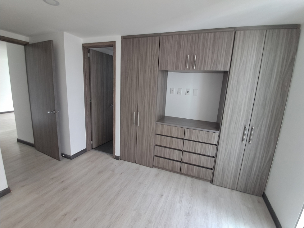 APARTAMENTO EN LA CASTELLANA ARMENIA Q - 6