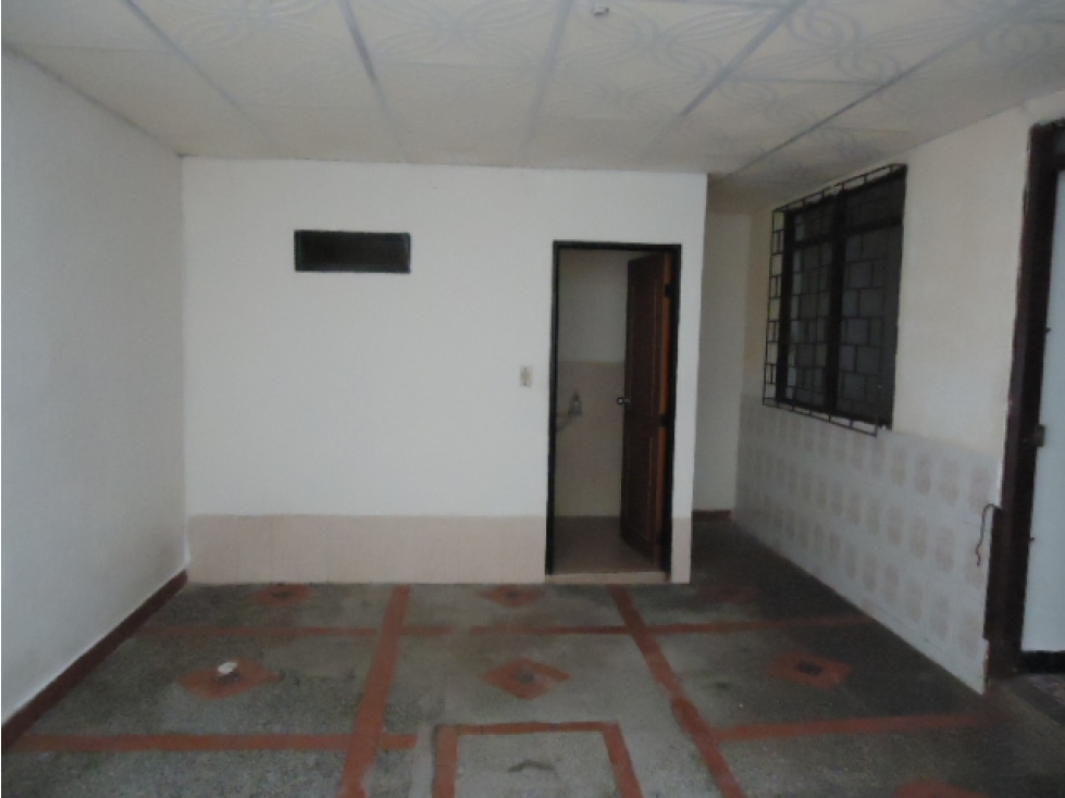 VENDE CASA CON DOS VIVIENDAS INDEPENDIENTES