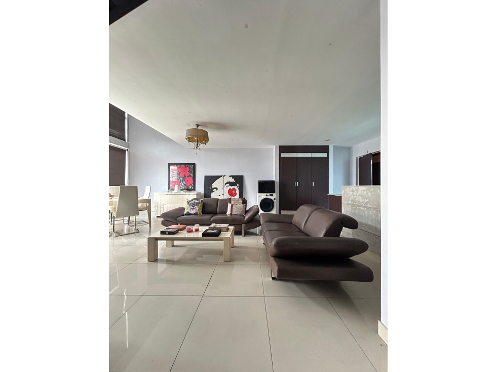 Apartamento tipo Loft en Alquiler en El Cangrejo 1 recámara 112m2