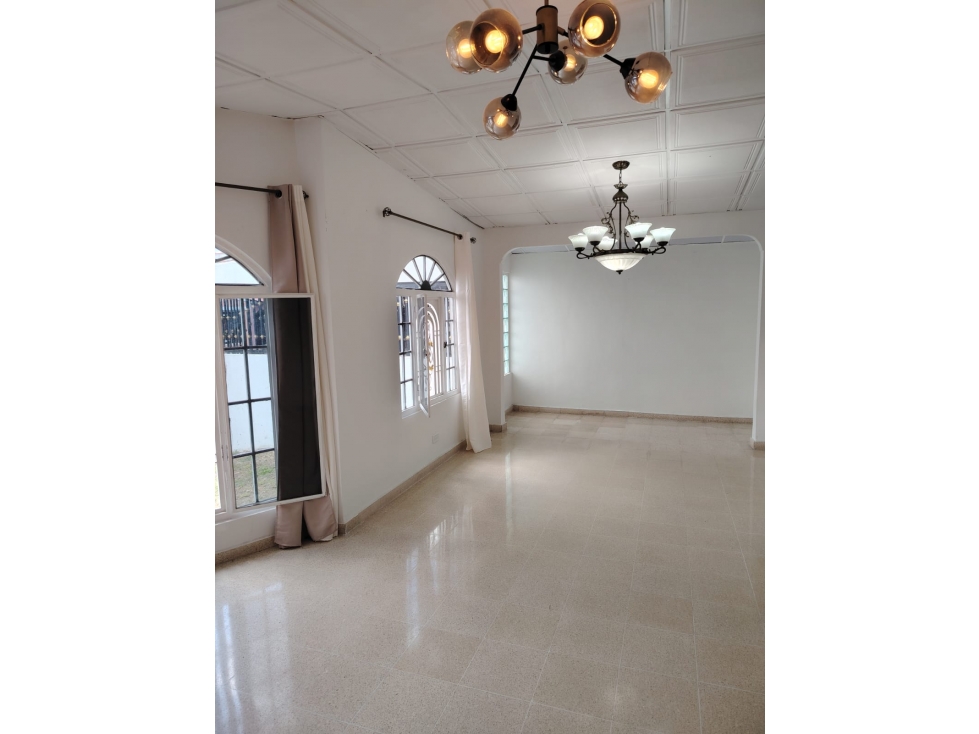 SE VENDE CASA EN VILLA BELEN. - 4