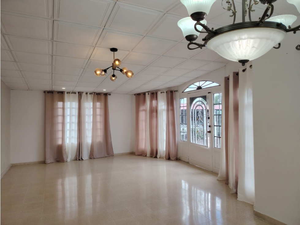 SE VENDE CASA EN VILLA BELEN. - 3