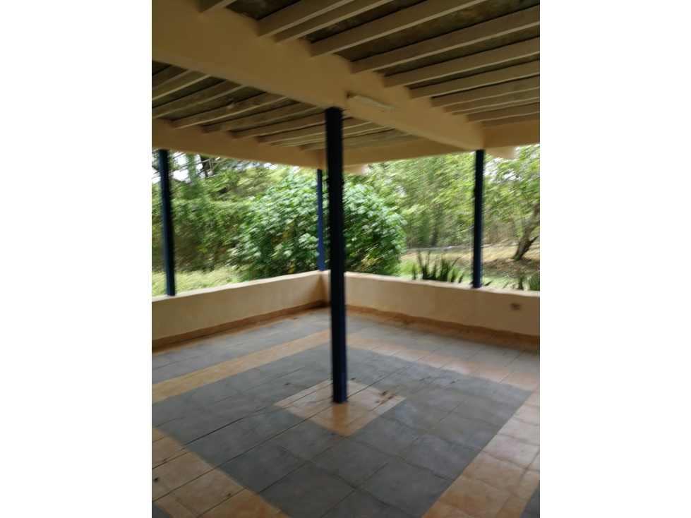 VENTA DE HERMOSA CASA EN GORGONA. — foto 3
