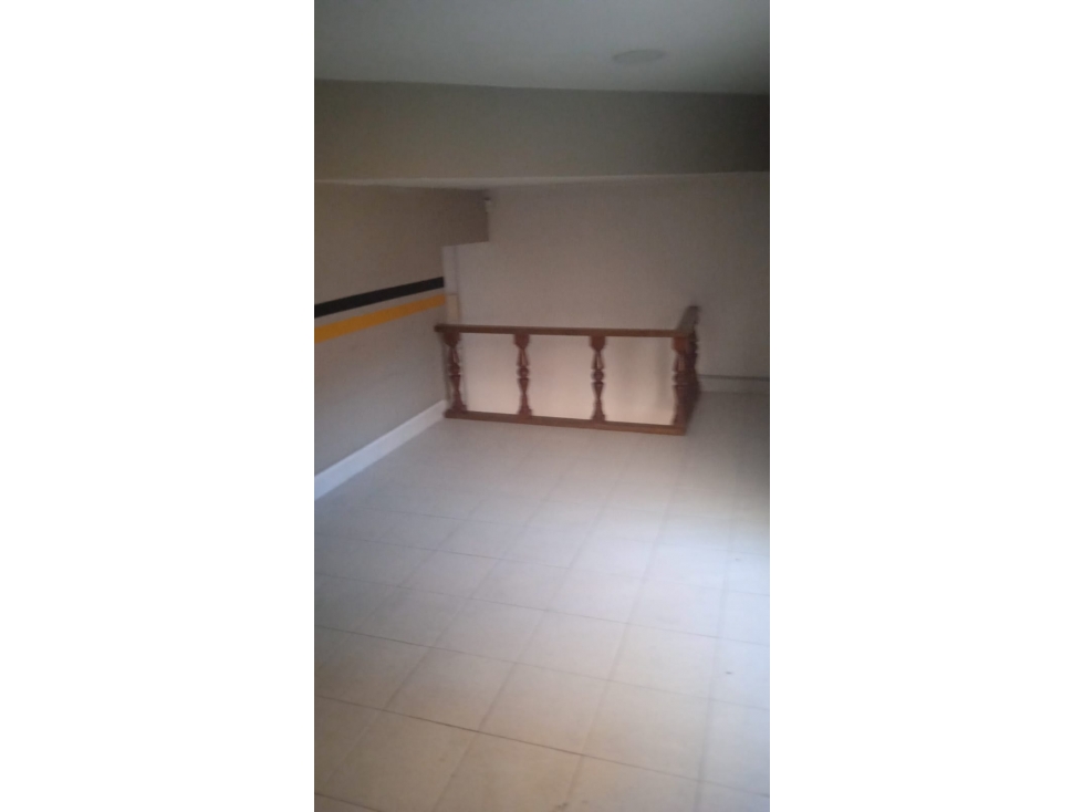 OFICINA o BODEGA ECONOMICA EN ARRIENDO QUINTA CAMACHO