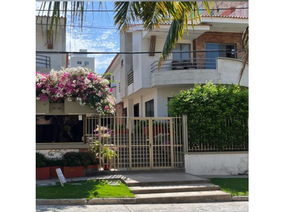 CASA EN BARRANQUILLA.,RIOMAR, ARRIENDO O VENTA EXCELENTE ESTADO