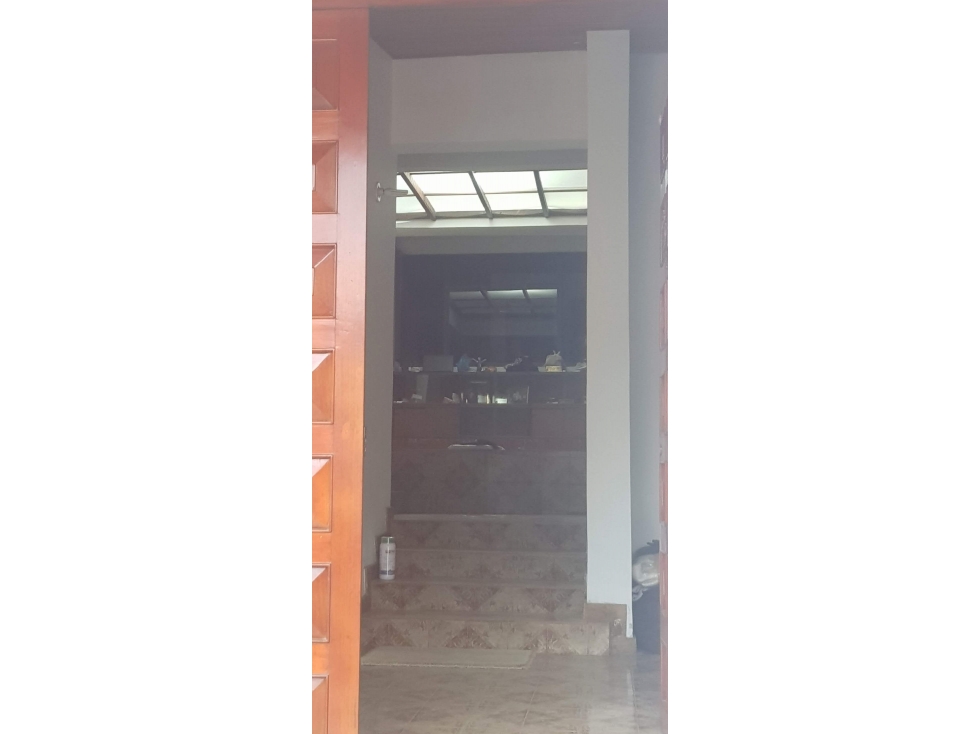 AMPLIA CASA EN LIBANO , TOLIMA, EN VENTA VALOR NEGOCIABLE - 4