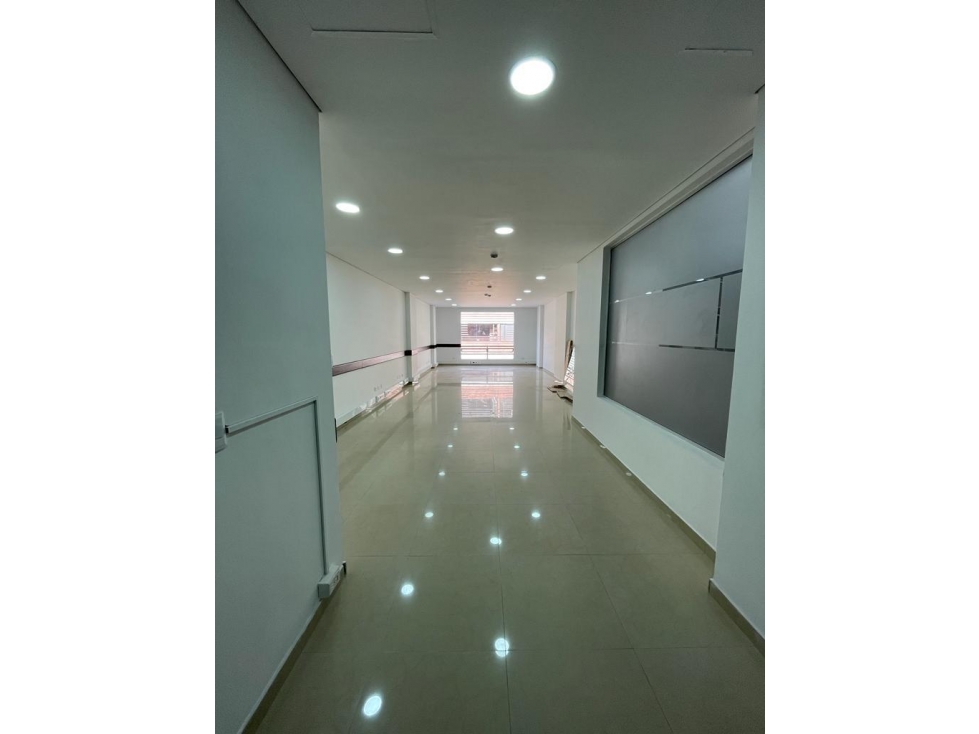VENTA Y ARRIENDO 2 OFICINAS MODERNAS, DEPOSITO , EL NOGAL - 3