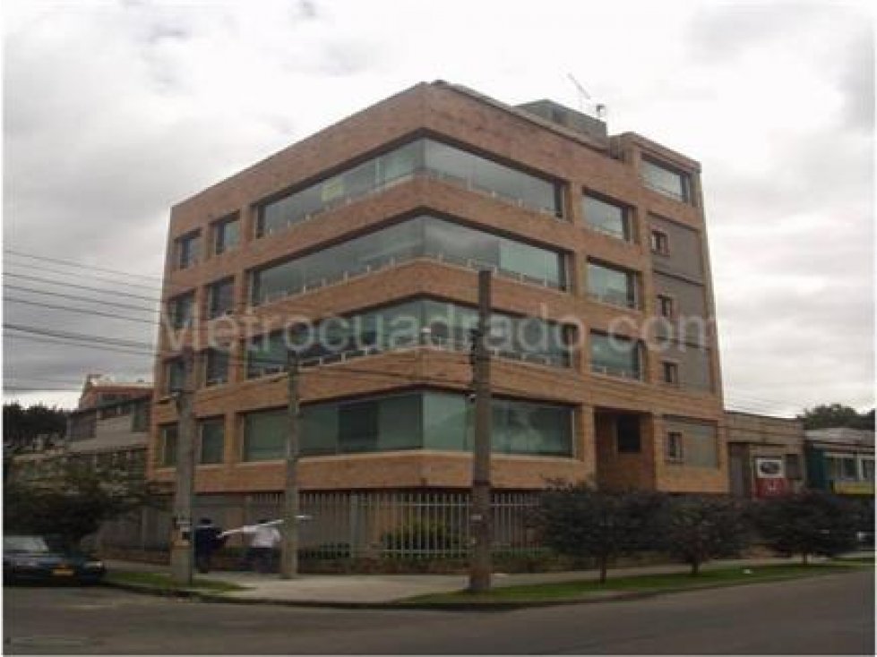 EDIFCIO DE OFICINAS ACTULIZADAS IDEAL ,CALL CENTER , EPS k 24