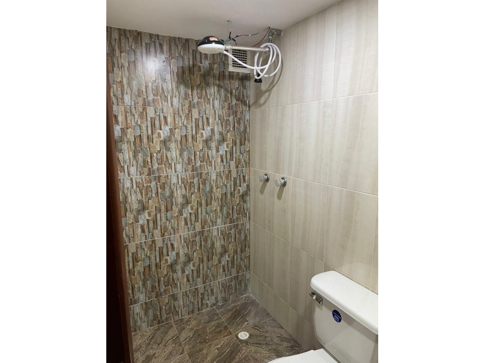 POR VIAJE SE VENDE URGENTE APTO EN EXCELENTE ESTADO-USME -BOGOTA — foto 5