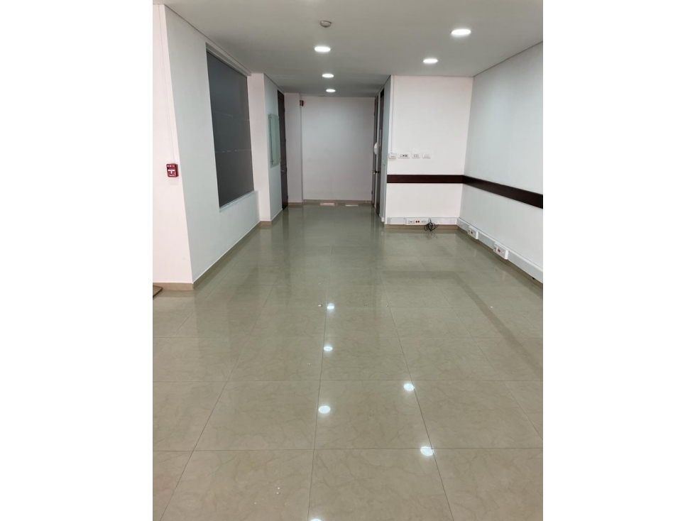 VENTA Y ARRIENDO 2 OFICINAS MODERNAS, DEPOSITO , EL NOGAL - 6