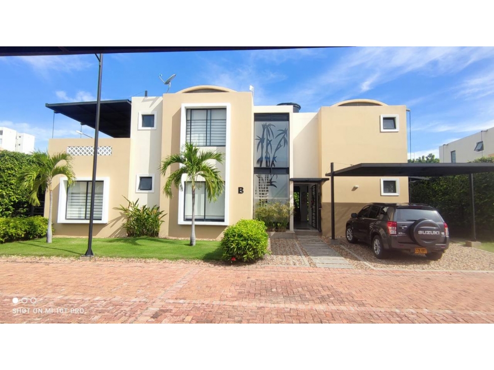 EXCLUSIVA CASA EN VENTA RESERVA DE IGUA, RICAURTE