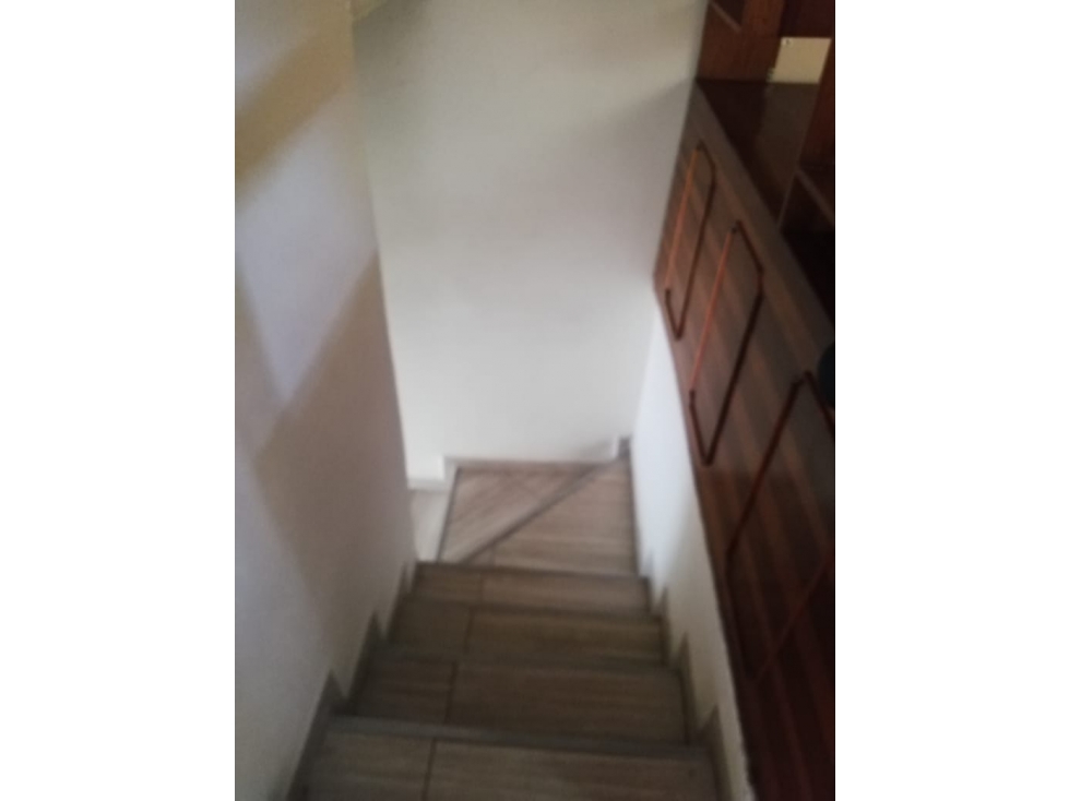 SE VENDE CASA CON RENTAS EN EL BOSQUE, MANIZALES.