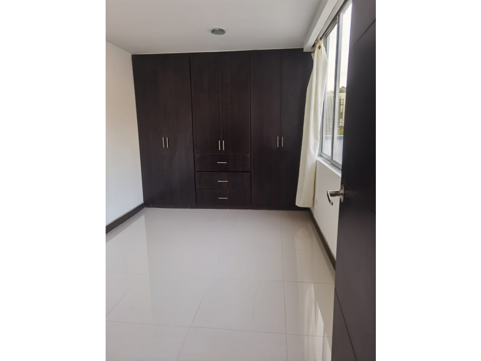 SE VENDE APARAMENTO EN PALERMO, MANIZALES. — foto 3