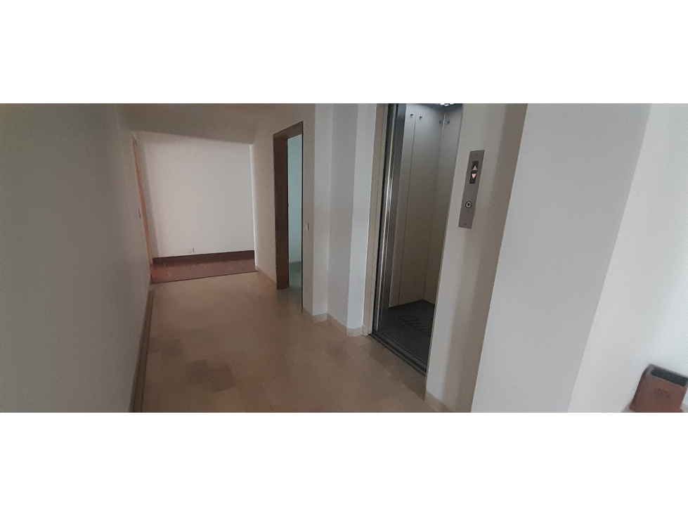 SE VENDE EXCELENTE APARTAMENTO EN LAS CAMELIAS, MANIZALES. — foto 3