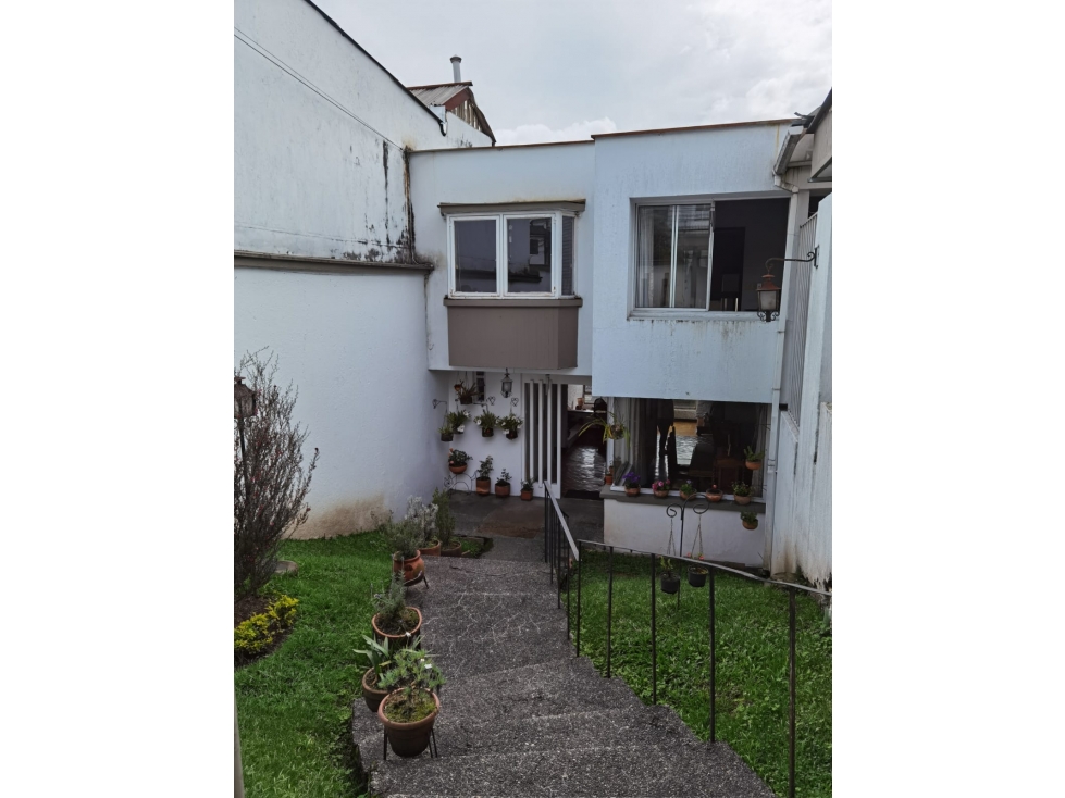 SE VENDE CASA EN LA ARBOLEDA, MANIZALES.