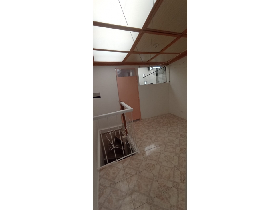 SE VENDE CASA CON RENTA EN EL BARRIO EL CARMEN, MANIZALES. - 2