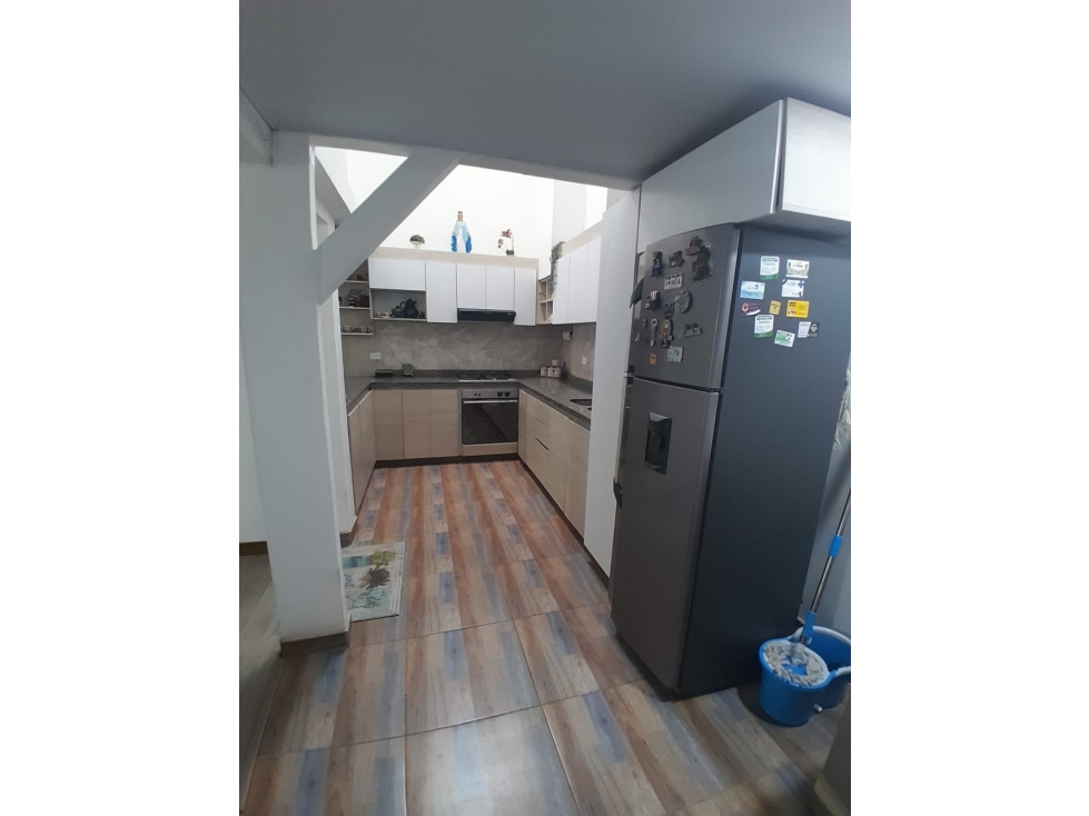 SE VENDE CASA AMPLIA CON RENTAS EN COLSEGUROS ALTA SUIZA, MANIZALES. — foto 6