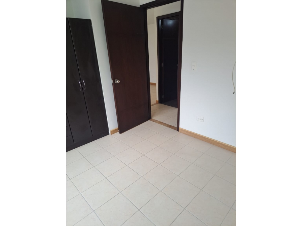 SE VENDE APARTAMENTO EN NOGALES, MANIZALES. — foto 6