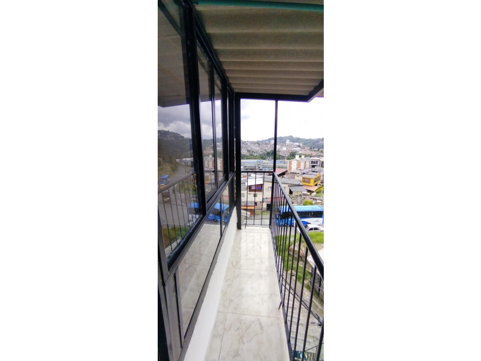 SE VENDE CASA CON RENTA EN EL BARRIO LAS COLINAS, MANIZALES. — foto 2