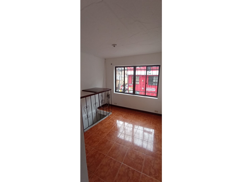 SE VENDE CASA CON RENTA EN EL BARRIO EL CARMEN, MANIZALES. - 1