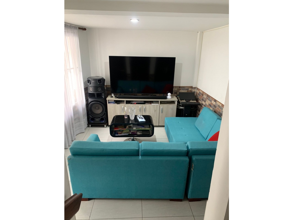 SE VENDE CASA CON RENTA EN LAURELES, MANIZALES. — foto 2