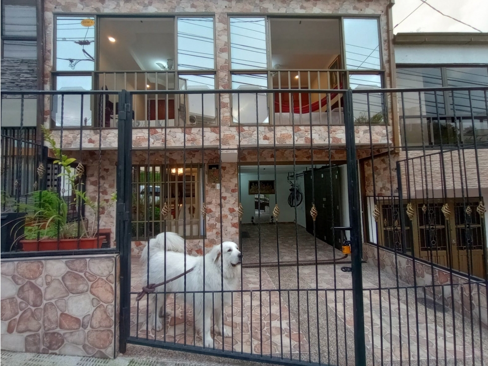 SE VENDE CASA EN TERRAZAS DE CAMPOHERMOSO, MANIZALES. - 2