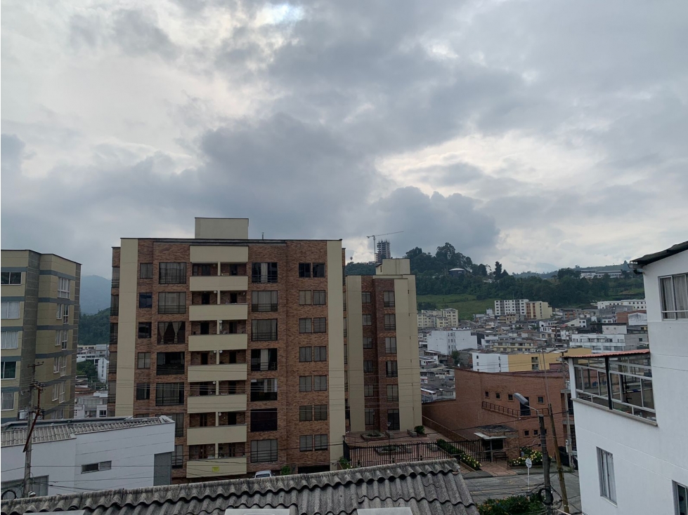 SE VENDE CASA CON RENTA EN LAURELES, MANIZALES. — foto 6