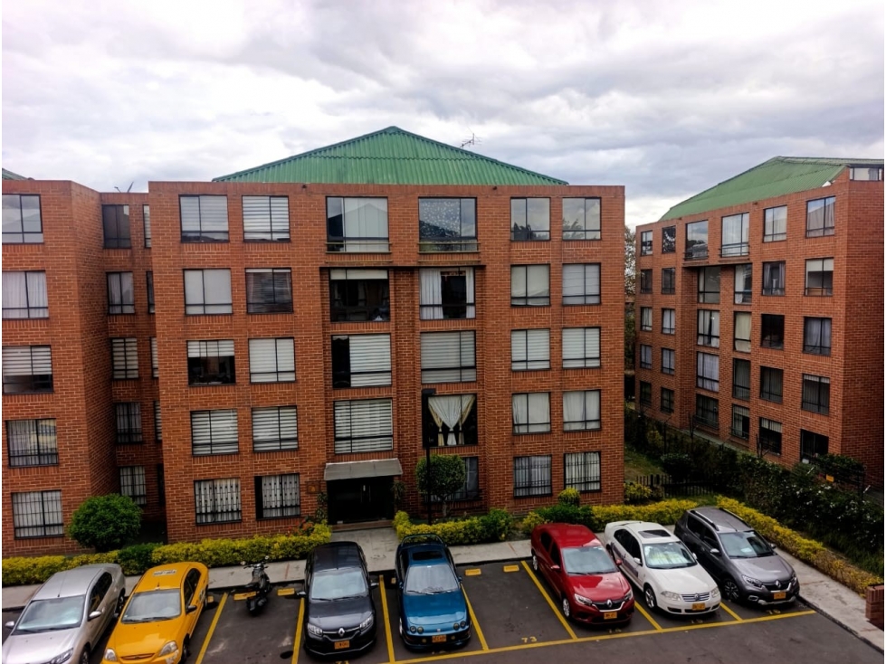 Venta de apartamento en torre campo álamos norte (DT*)