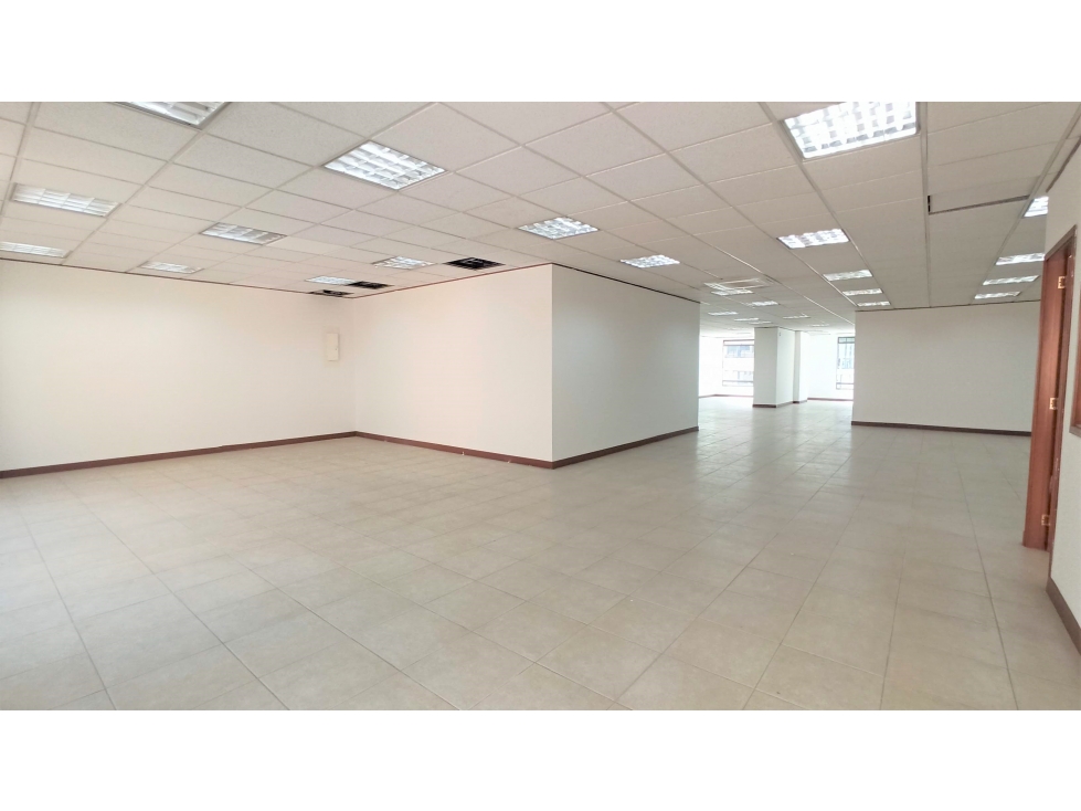 ARRIENDO / VENDO OFICINA 725 M² EN CHICÓ (IC) — foto 5