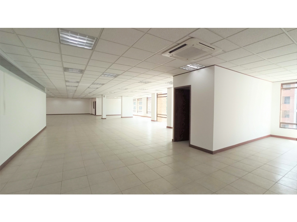 ARRIENDO / VENDO OFICINA 725 M² EN CHICÓ (IC) — foto 4