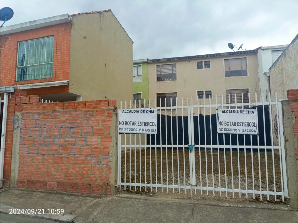 SE VENDE LOTE EN CHIA 104 MTS