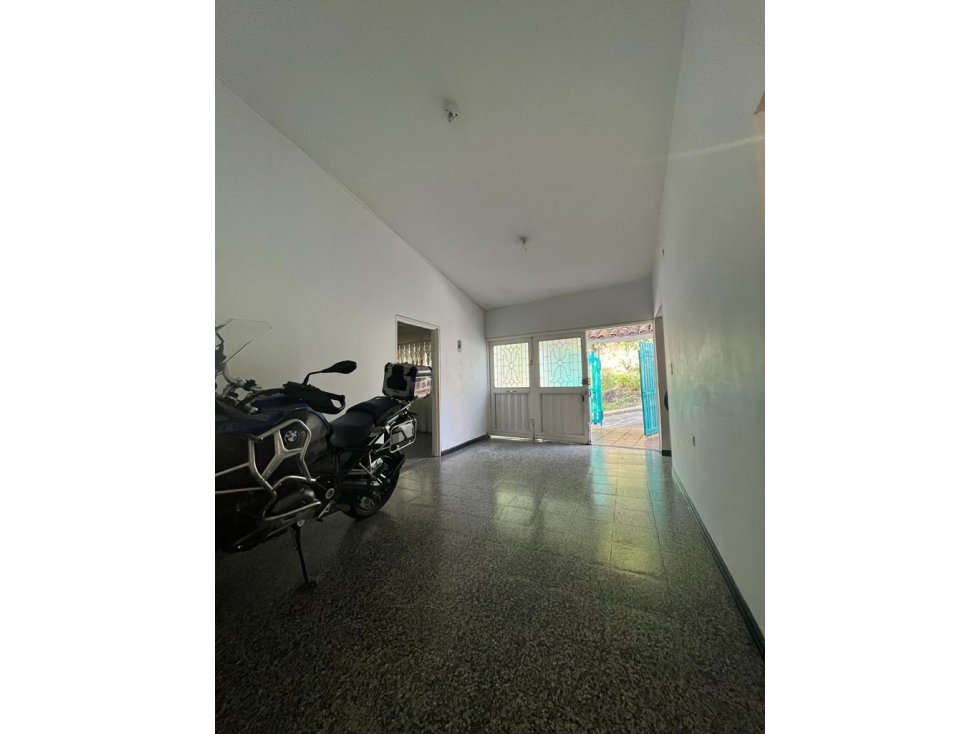 ARRIENDO O VENTA CASA LA POLA IBAGUÉ — foto 2